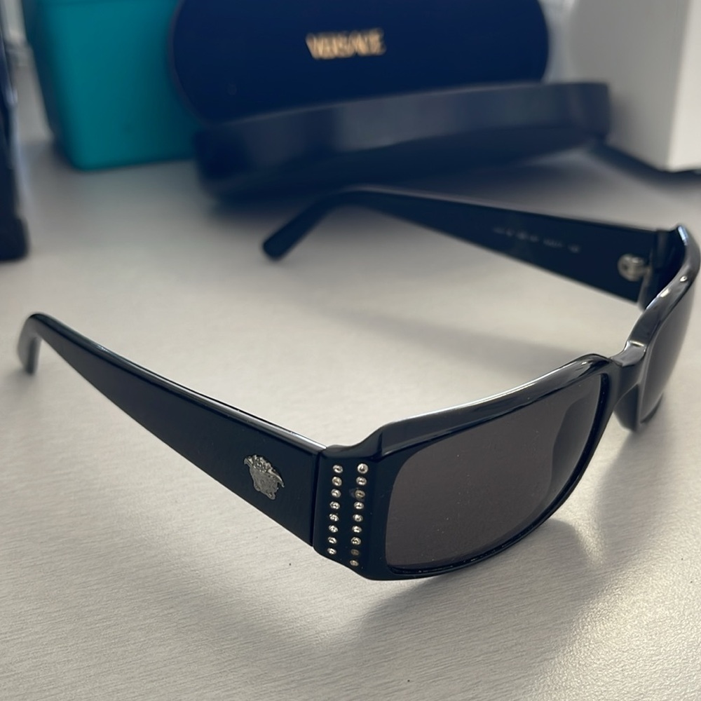 Versace sunglasses. Black with rhinestones. One size. With case - Picture 4 of 8